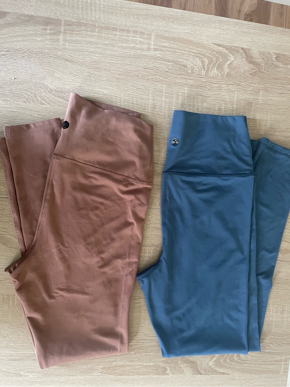 Scorpio Sol Leggings x 2